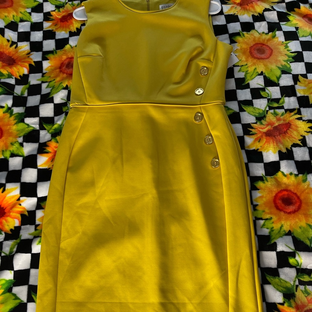 Mustard sleeveless dress